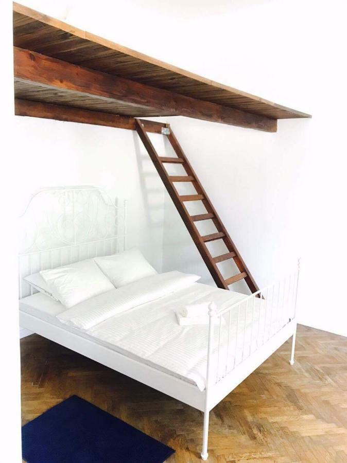 Przestrzenny Apartament W Centrum Krakowa. エクステリア 写真